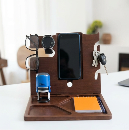 The Companion  — Foldable Docking Station